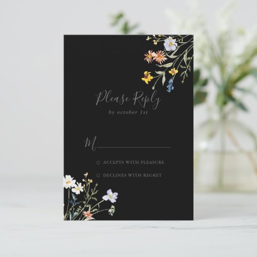 Wild Multicolour Bloemen Zwart Bruiloft RSVP (Staand voorkant)