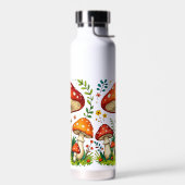 Wild mushrooms and flowers in grass forest nature waterfles (Links)