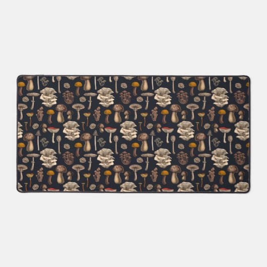 Wild Mushrooms on graphite black Bureaumat (Voorkant)