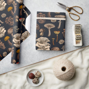 Wild Mushrooms on graphite black Cadeaupapier