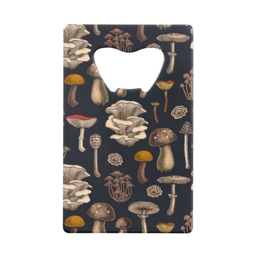 Wild Mushrooms on graphite black Creditkaart Flessenopener (Achterkant)