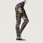 Wild Mushrooms on graphite black Leggings (Rechts)