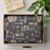 Wild Mushrooms on graphite black Tissuepapier (Geschenk)