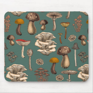 Wild Mushrooms on pine green Muismat