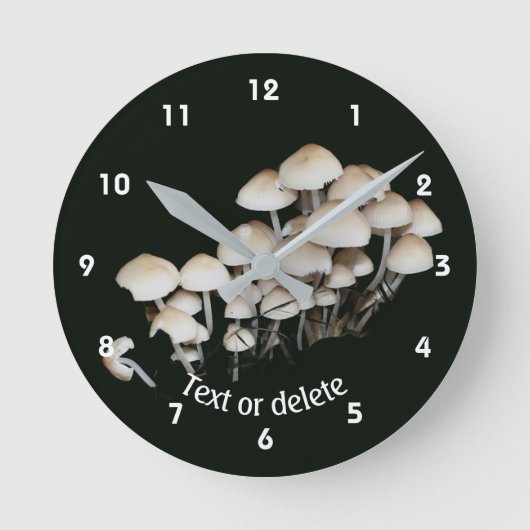 Wild Mushrooms Woodland Personalized Ronde Klok (Voorkant)