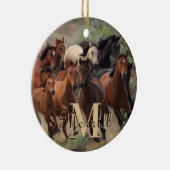 Wild Mustang Horses Monogram Keramisch Ornament (Rechts)