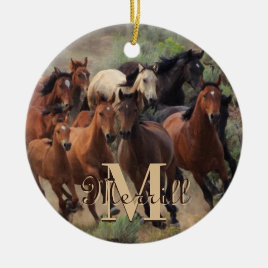 Wild Mustang Horses Monogram Keramisch Ornament (Voorkant)