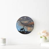 Wild Mustang Mare en Foal Silhouette met regenboog Ronde Klok (Huis)