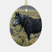 Wild Mustang Paard in de woestijn Keramisch Ornament (Rechts)