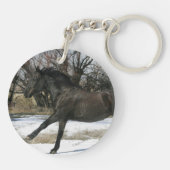 Wild Mustang Paard in sneeuw 2 Sleutelhanger (Achterkant)