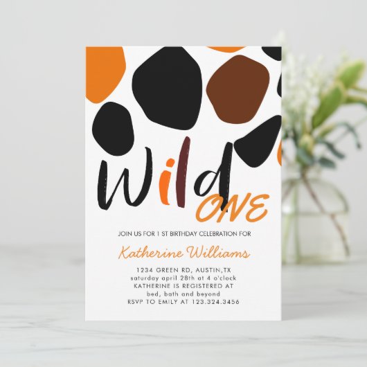 Wild One Animal Pattern Birthday Party Invitation (Staand voorkant)