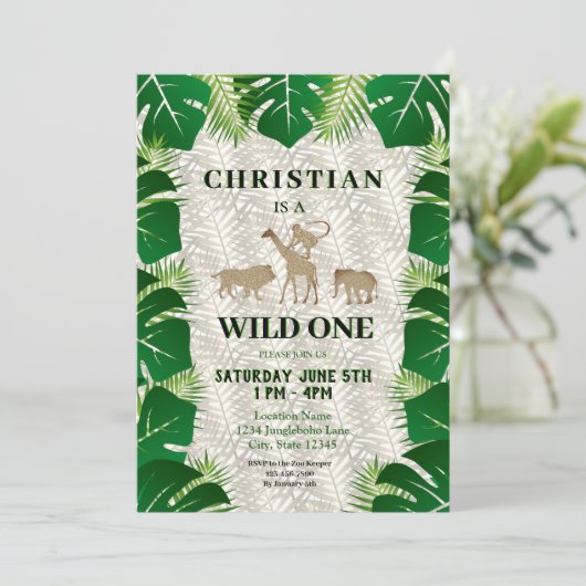 Wild One Boy 1st Birthday Safari Oerwoud Uitnodigi Kaart (Staand voorkant)