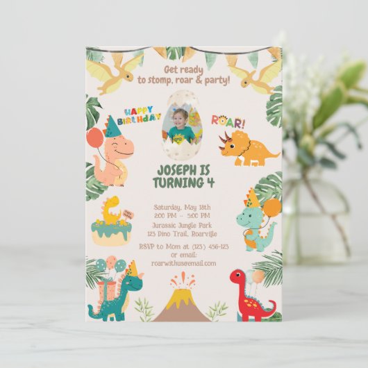 Wild One Dinosaur verjaardagsuitnodiging | bewerkb Kaart (Staand voorkant)