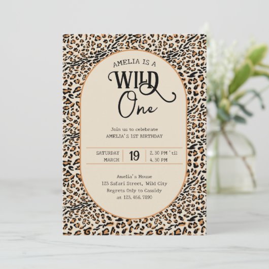 Wild One Leopard Print Neutraal 1e Verjaardag Kaart (Staand voorkant)