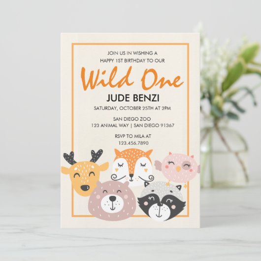 Wild One Woodland Animal First Birthday uitnodigin Kaart (Staand voorkant)