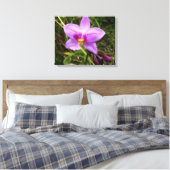 Wild Orchid Paarse Tropische Bloem Canvas Afdruk (Insitu (Slaapkamer))