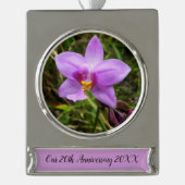 Wild Orchid Paarse Tropische Bloem Verzilverd Banner Ornament (Voorkant)