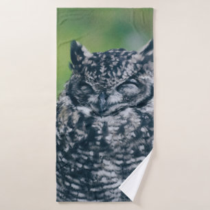WILD OWL IN DE FRANSE BOEST BADHANDDOEK