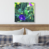 Wild Paarse Morning Glory Flowers Canvas Afdruk (Insitu (Slaapkamer))