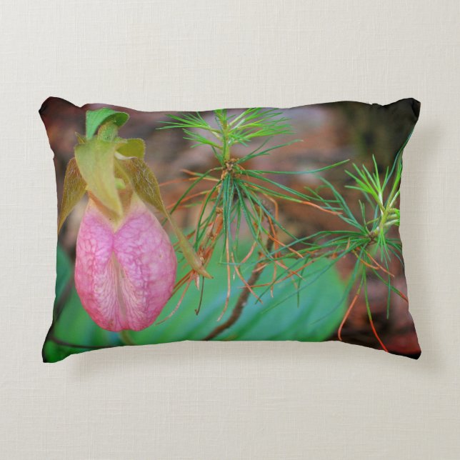 Wild Pink Lady Slipper Orchid en Evergreens Accent Kussen (Voorkant)