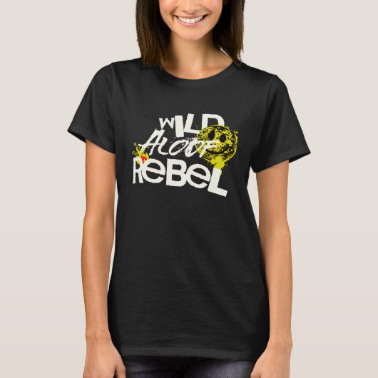 WILD REBEL ALOOF GRAPHIC GRUNGE TYPOGRAPHY T-SHIRT (Voorkant)