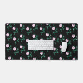 Wild Roos - Floral Pattern on Black Background Bureaumat (Keyboard & Muis)