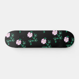 Wild Roos - Floral Pattern on Black Background Persoonlijk Skateboard