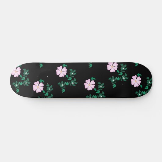 Wild Roos - Floral Pattern on Black Background Persoonlijk Skateboard (Horizontaal)