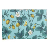 Wild roses and butterflies /pink/pale green/yellow kussensloop (Voorkant-Rechts)