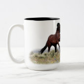 Wild Stallion Strut over deze Mok in Beverage (Links)