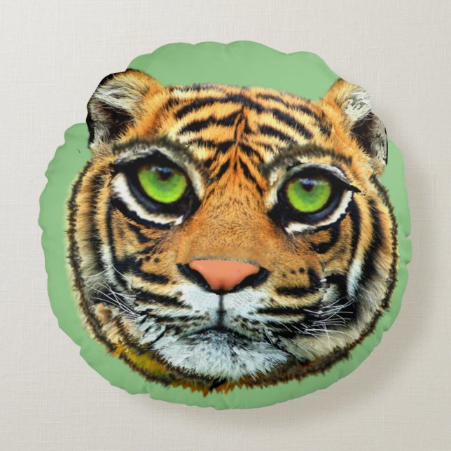 Wild Tiger Face on Green Round Pillow Rond Kussen (Voorkant)
