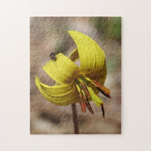 Wild Trout Lily Flower and Insect Friend Legpuzzel (Verticaal)