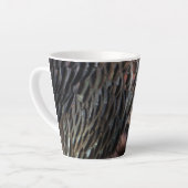 Wild Turkey Feathers I Abstract Natuur Design Latte Mok (Linkerhoek)