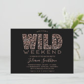 Wild Weekend Roos Gold Leopard Bachelorette Invita Kaart (Staand voorkant)