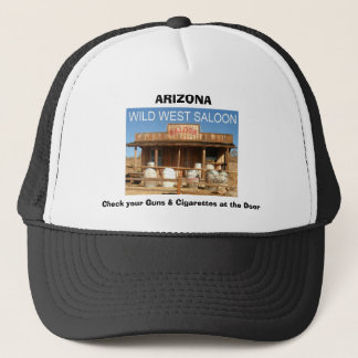WILD WEST SALOON, ARIZONA, controleer je Pistolen Trucker Pet