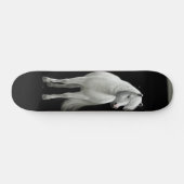 Wild White Mustang Skateboard (Horizontaal)