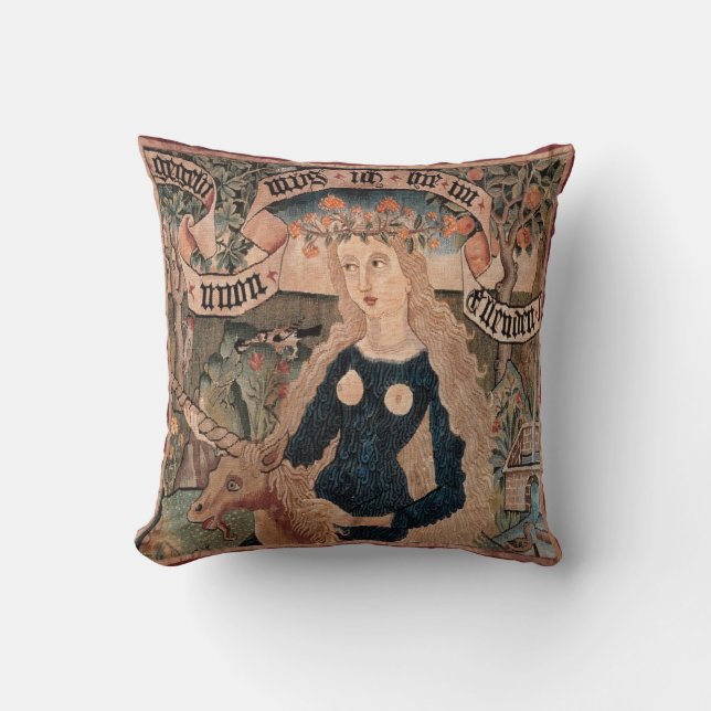 Wild Woman & Unicorn Pillow Kussen (Voorkant)