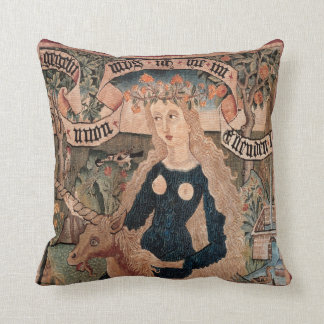 Wild Woman & Unicorn Pillow Kussen