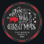 Wild Wonderful Christmas Red & Black Buffalo ID604 Ronde Sticker<br><div class="desc">Dit prachtige Kerst sticker heeft een geruite buffelmotief in het traditionele rood en zwart met daarbovenop een zwart label en een optioneel tekstontwerp van 'Wishing you a Warm, Wild, Wonderful Christmas'. Met een meegeleverde sjabloon kunt u eenvoudig jouw namen of andere tekst toevoegen. Zoek ID604 om alle coördinerende producten voor...</div>