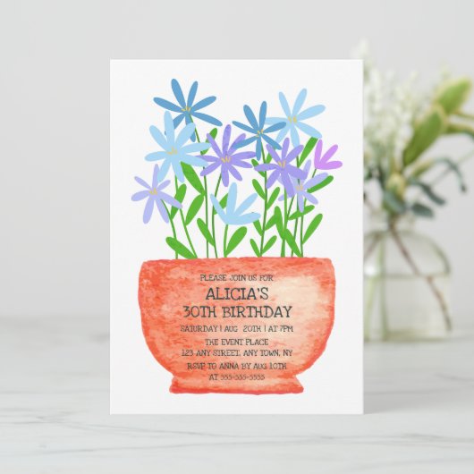 Wildbloem op pot botanische verjaardag uitnodiging (Staand voorkant)