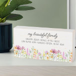Wildbloem Prachtige Familie met Namen Houten Kist Print<br><div class="desc">wildbloemhouten boxbordjes op maat van uw aangepaste tekst, zoals "mijn mooie familie" en de voornamen van uw kinderen, schoonouders en/of kleinkinderen. Het ontwerp bevat waterverf gevoelige wilde bloemen in roze oranje en geel. Het wordt geletterd met casual modern manuscript en whimsical typografie. U kunt de lettertype- of achtergrondkleur vrij wijzigen...</div>
