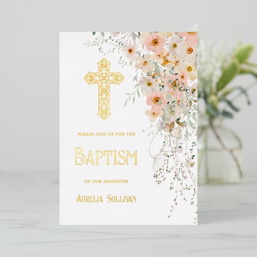 Wildbloemen en groen Doop Folie Uitnodiging (Staand Voorkant)