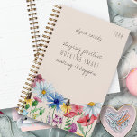 Wildbloemen en positieve bevruchting op maat planner<br><div class="desc">Wildbloemen planner, ongedateerd en klaar om te personaliseren met jouw naam en het jaar. De positieve bevestiging luidt: "positief blijven, slim werken, het laten gebeuren". Langwerpige waterverf van wilde bloemen, met inbegrip van papaver, madeliefje, conefloer, klaver en korenbloem. Het tuinontwerp voor meisjes en vrouwen in een huistuin - perfect voor...</div>