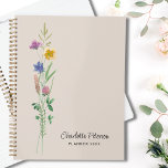 Wildbloemen gepersonaliseerd planner<br><div class="desc">Deze bloemplanner heeft delicate waterverf wilde bloemen op een zacht beige achtergrond. Gemakkelijk aan te passen met jouw naam en jaar. Gebruik het ontwerpgereedschap om de tekstgrootte,  -stijl of -kleur te wijzigen. Meisje en vrouwelijk dit ontwerp is perfect voor huis,  zaken,  school,  en universiteit. Originele Waterverf © Michele Davies.</div>
