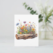 Wildbloemen groeien op de Wooden Log Natuur Briefkaart (Staand voorkant)