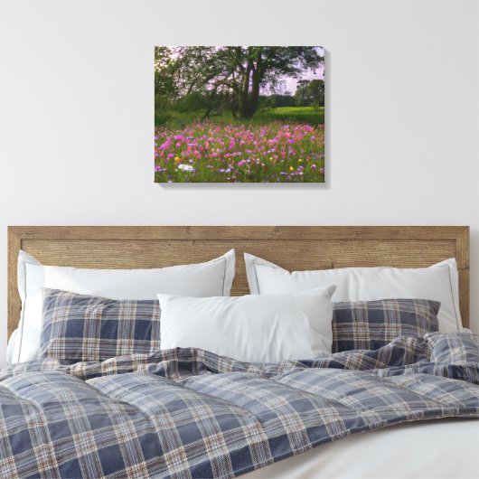 Wildbloemen in het land bij zonsondergang canvas afdruk (Insitu (Slaapkamer))
