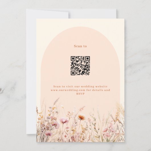 Wildbloemen perzik beige boog QR code RSVP bruilof Kaart (Achterkant)