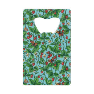 Wilde aardbeien op zwembad blauw creditkaart flessenopener