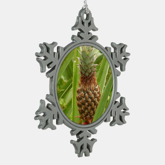 Wilde ananas tropische vruchten in Natuur Tin Sneeuwvlok Ornament (Links)