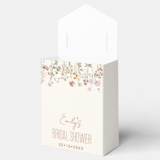 Wilde Bloem Boho Bruidsdouche In Bloeiende Tuin Bedankdoosjes (Geopend)